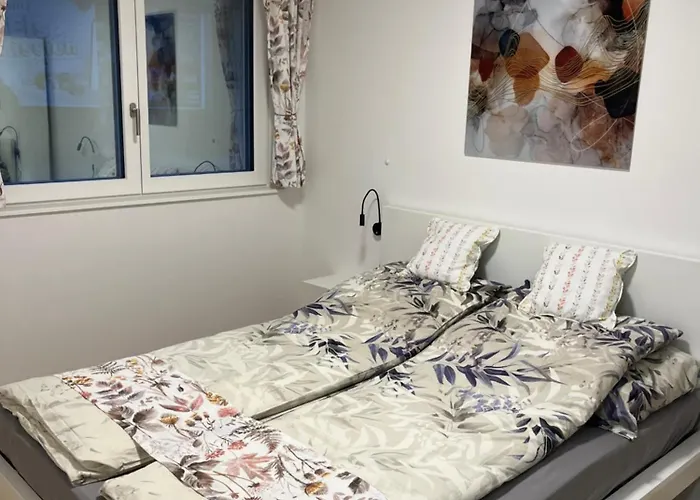 Apartman Cosy Candy Flat- With Optional Parking Available At An Extra Cost *
